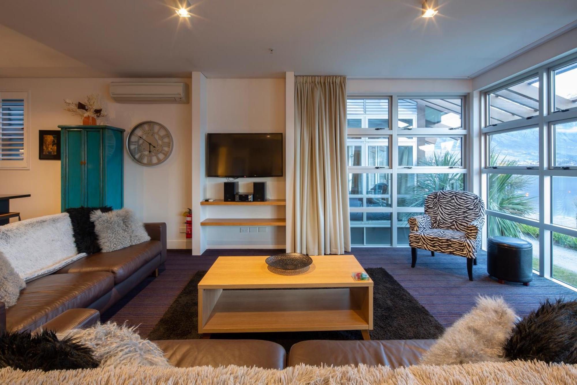 Marina Apartments - Element Escapes Квинстаун Экстерьер фото