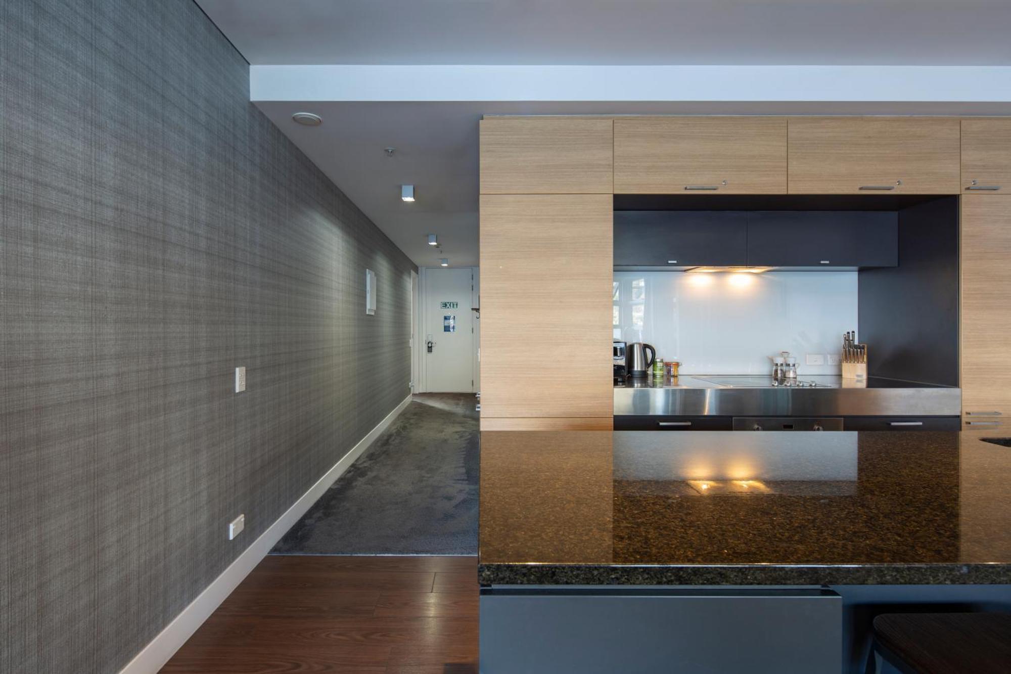 Marina Apartments - Element Escapes Квинстаун Экстерьер фото